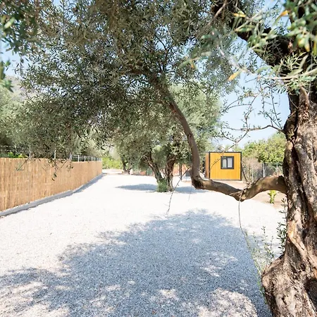 Apartment Diakopto Serenity - Studio With Jacuzzi Zachloritika